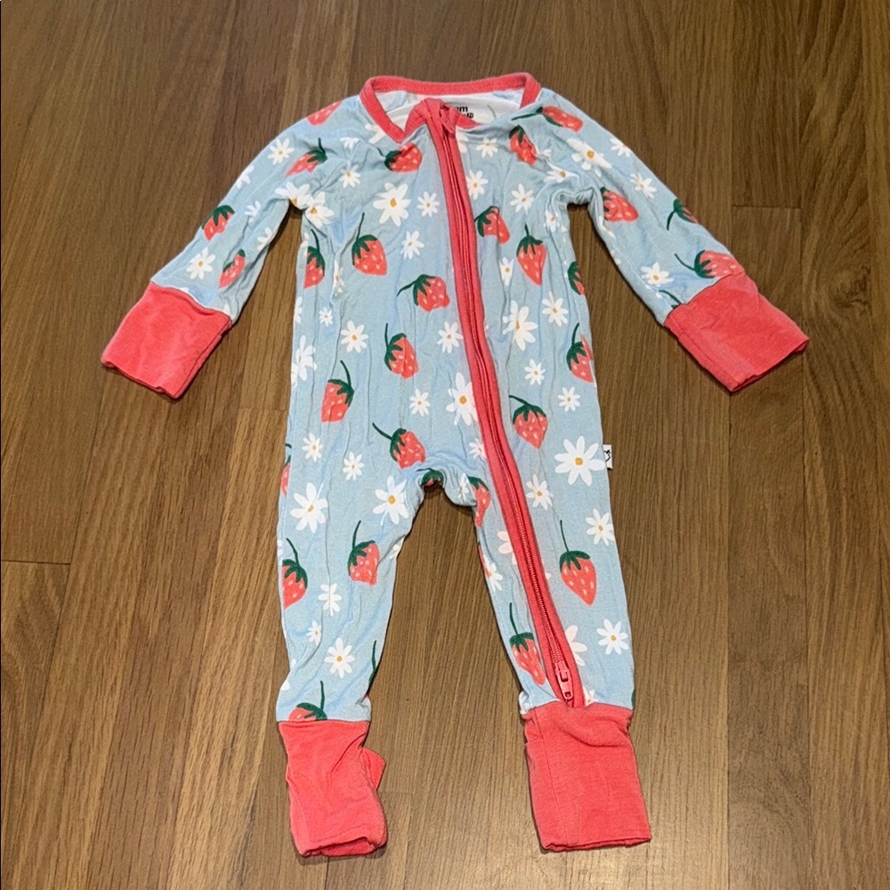 Dream Big Little Bamboo Strawberry Print Kids One Piece Footie NB